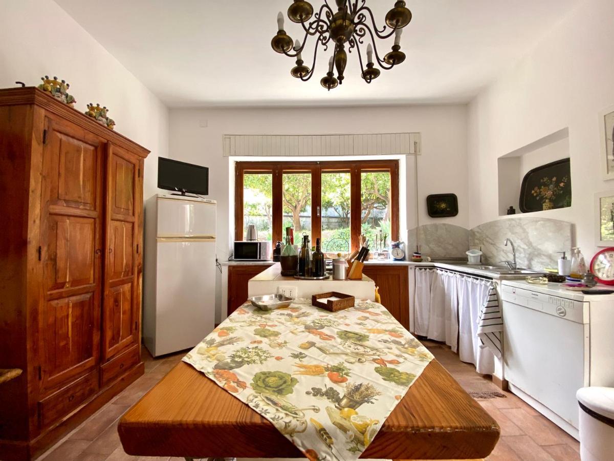 Villa Tana Pacenzia Cefalù Eksteriør billede